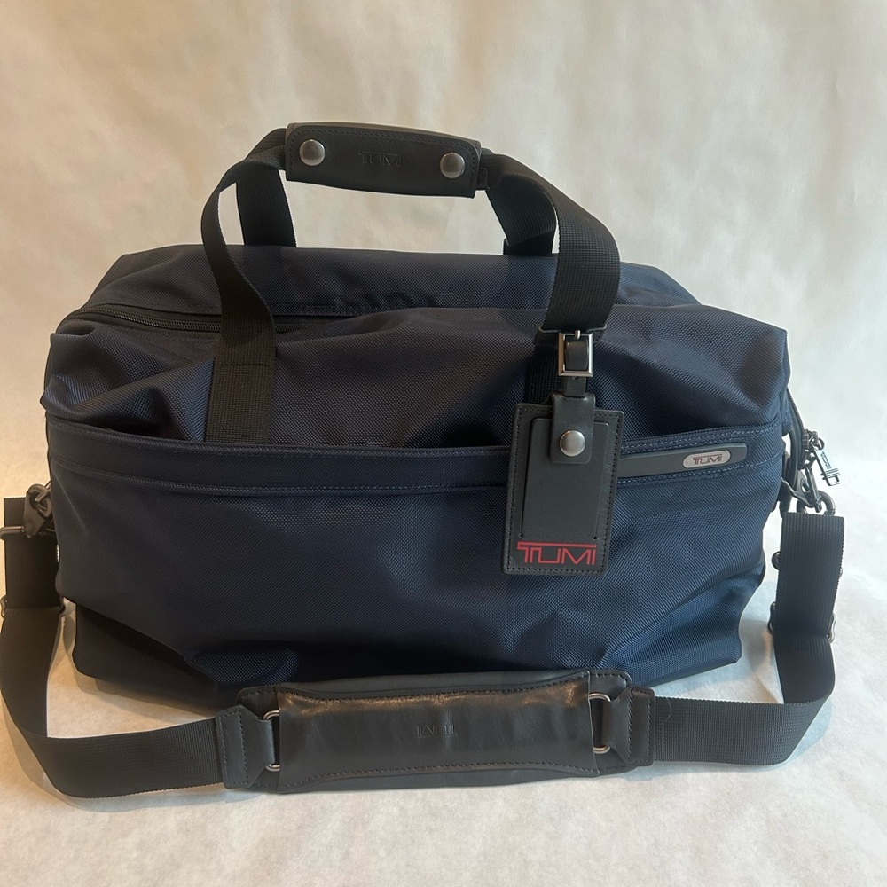Tumi GEN 4.2 Navy and Black Travel Duffel with Shoulder Strap, Expandable